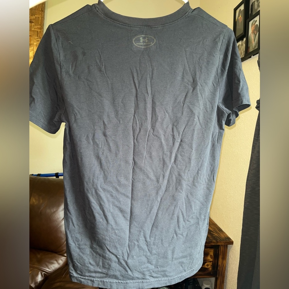 Underarmour tee - Picture 2 of 3